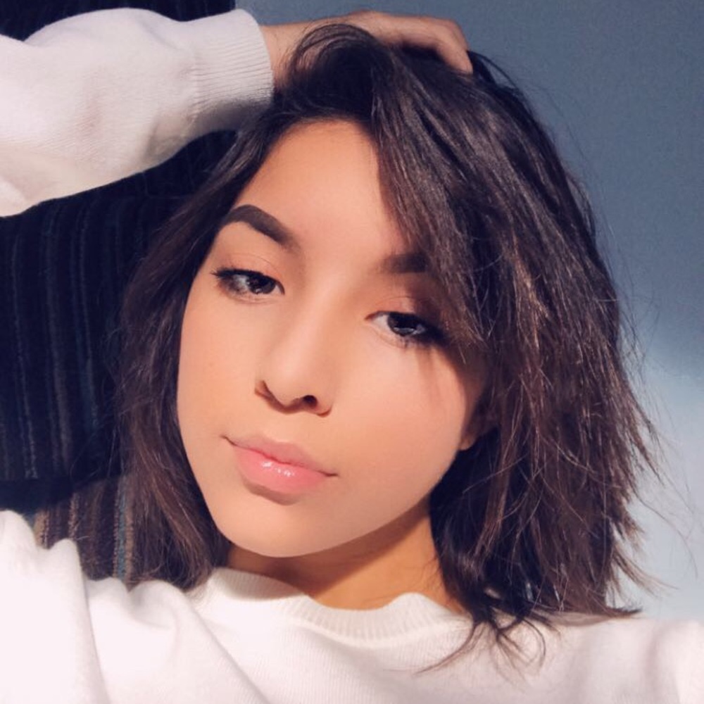 Meet your Posher, Yalixa